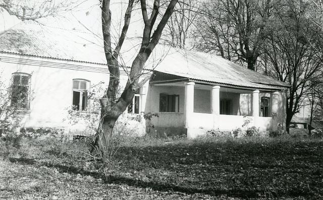 KKE 218.jpg - Majątek Curków pow. Zdołbunów, woj. wołyńskie, 1995 r.